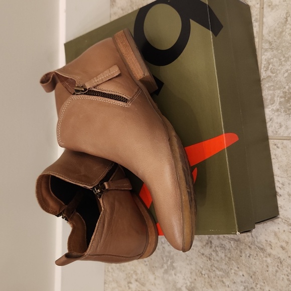 Bueno Vale F23 Stone Natural size 41 ankle bootie - Picture 8 of 16